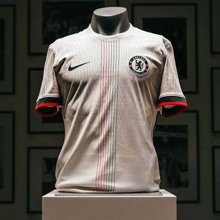 Short sleeve Chealsea away kit (2025/26 white)