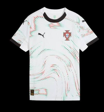 Short sleeve Portugal away kit (2025/26 white